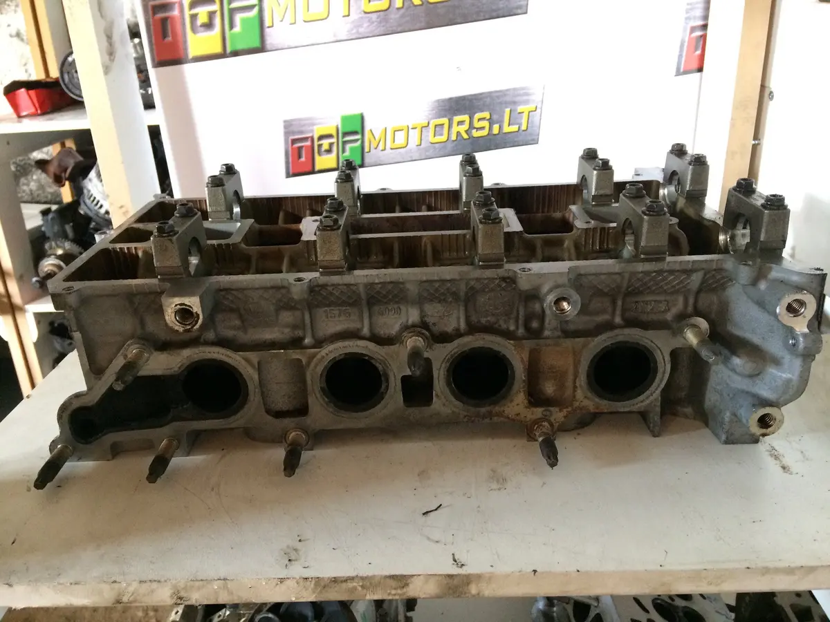 2007 Qqdb Ford 1.8 Petrol Engine Cylinder Head 1S7g-6090-Ax 1
