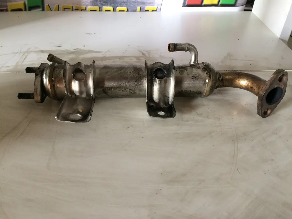 2006 Axx Audi Volkswagen Vw 2.0 Tfsi Petrol Engine Egr Cooler 2