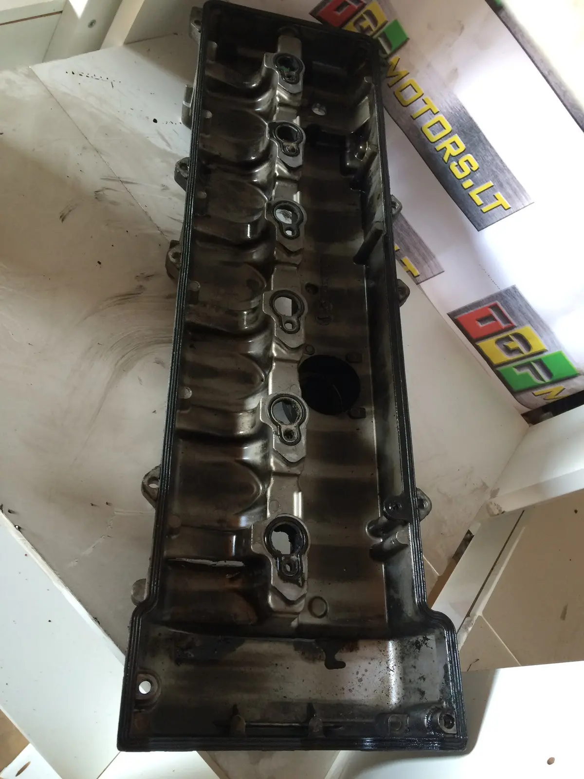 2002 613 Mercedes-Benz Mb 3.2 Cdi Diesel Engine Cylinder Head Cover 154 059 01 1