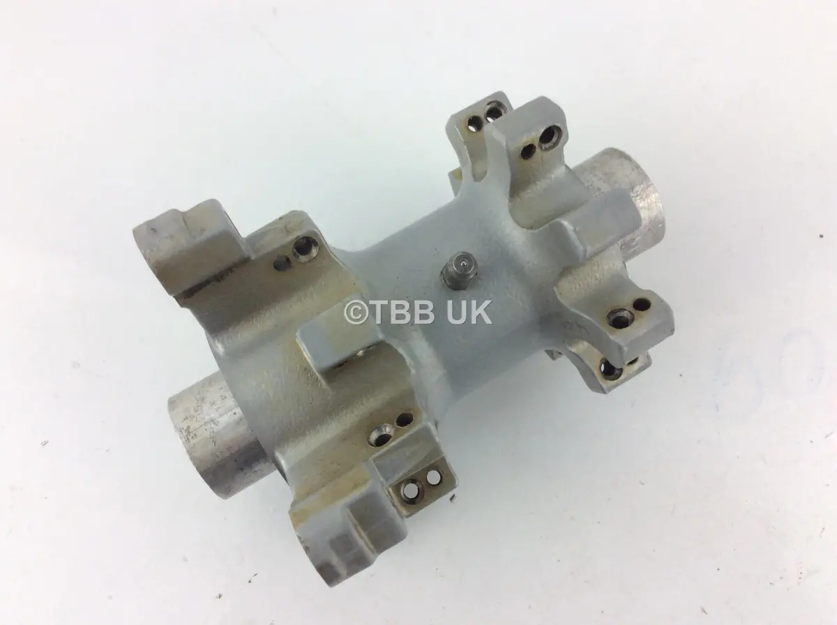 Used Beta Rev3 Front Wheel Hub With Spacers 1