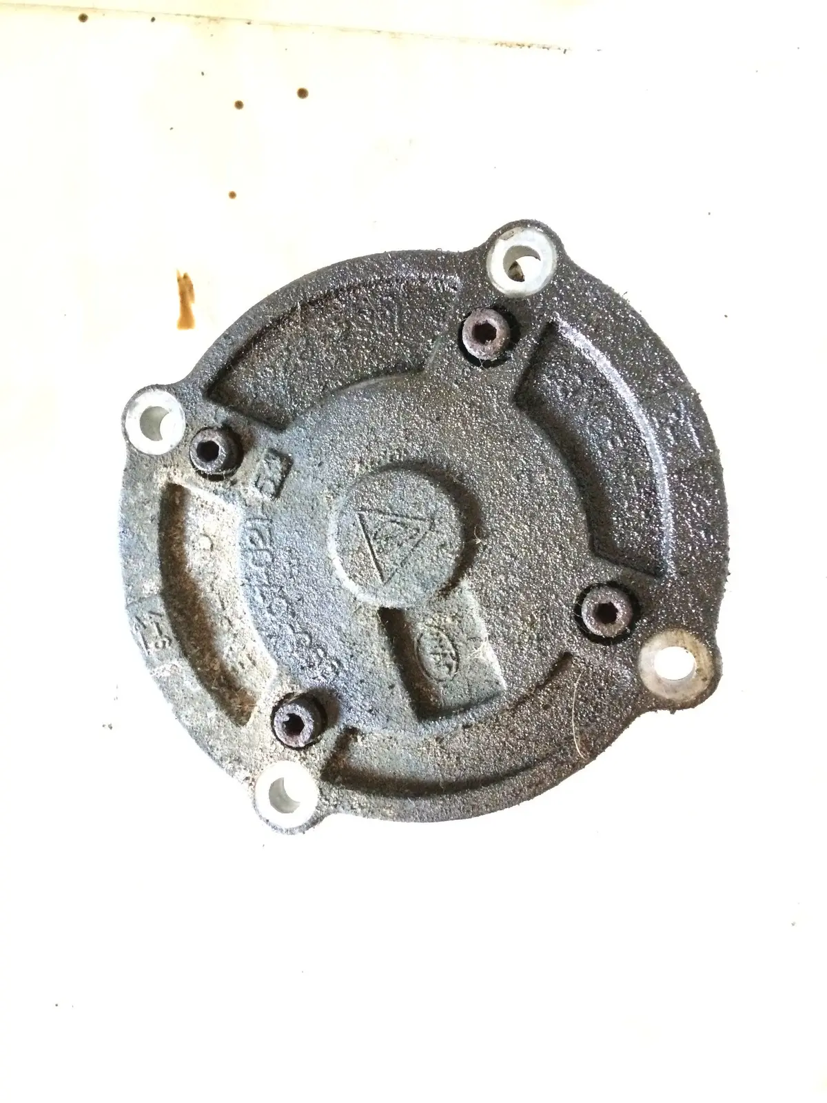 1997 M96 M9620 M96.20 Porsche 2.5 Petrol Engine Oil Pump Cover 996-107-021 1