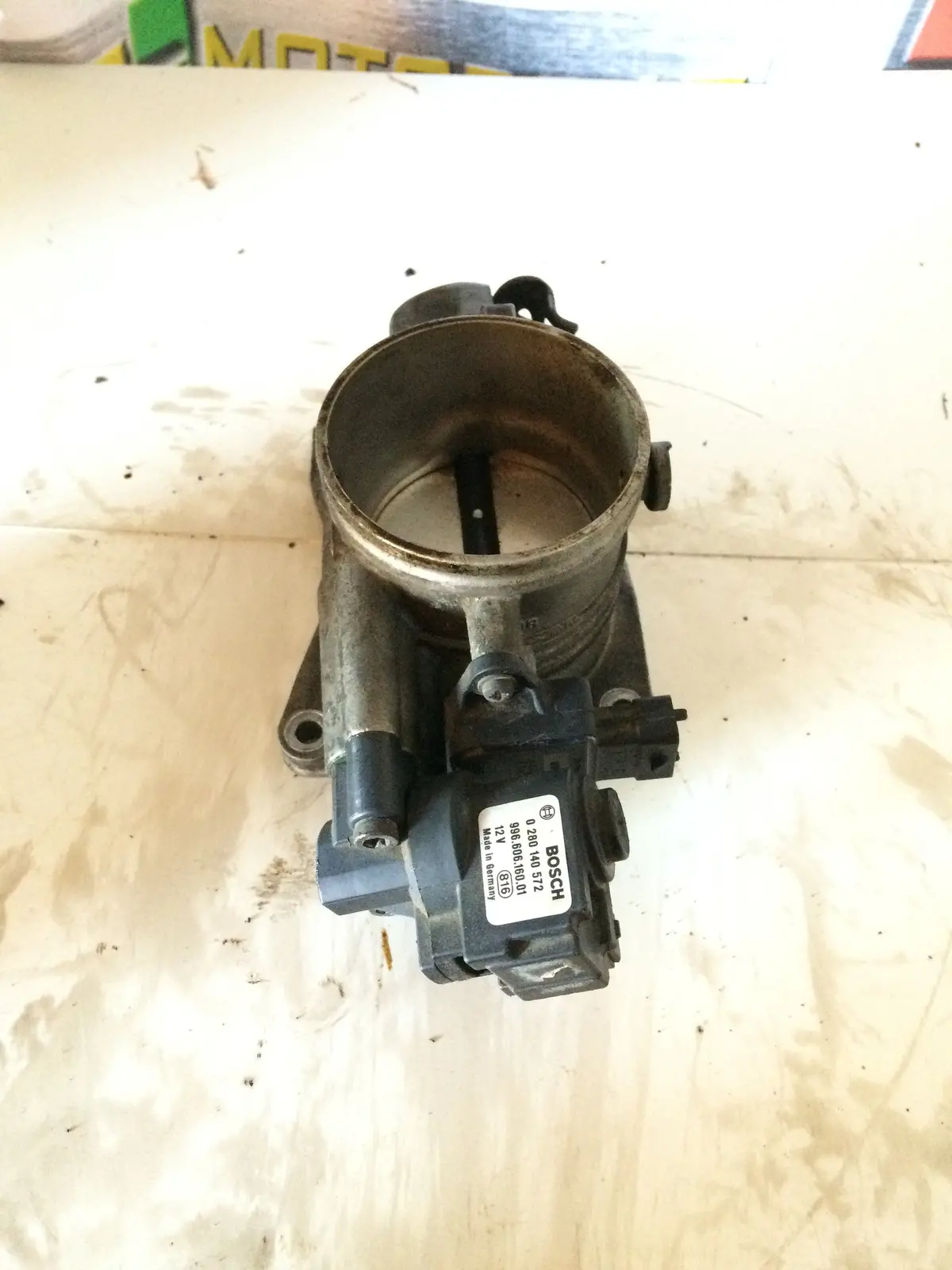 1997 M96 M9620 M96.20 Porsche 2.5 Petrol Engine Idle Air Control Valve 0280140572 996.606.160.01 2