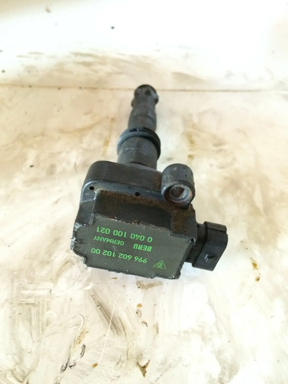 1997 M96 M9620 M96.20 Porsche 2.5 Petrol Engine Coil Pack 996 602 102 00 / 0 040 100 021 2