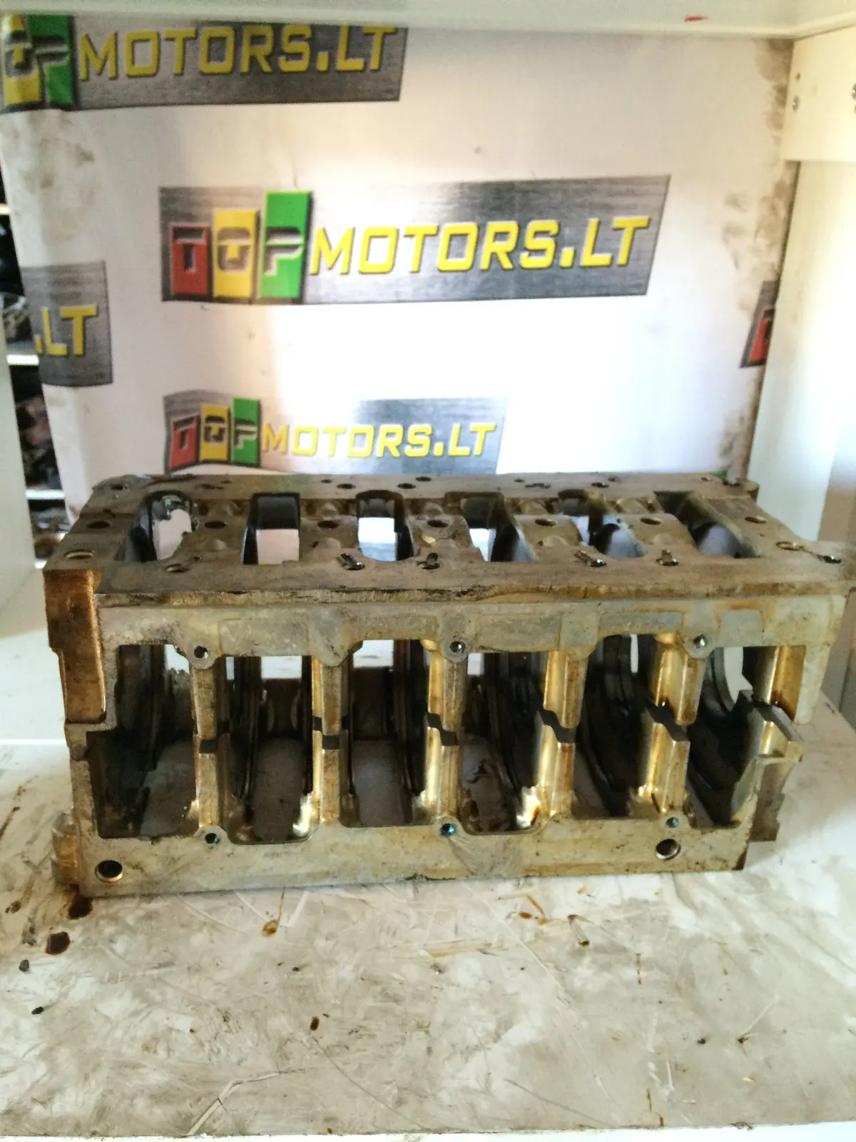 1997 M96 M9620 M96.20 Porsche 2.5 Petrol Engine Crankshaft Cage / Bearing Housing 2