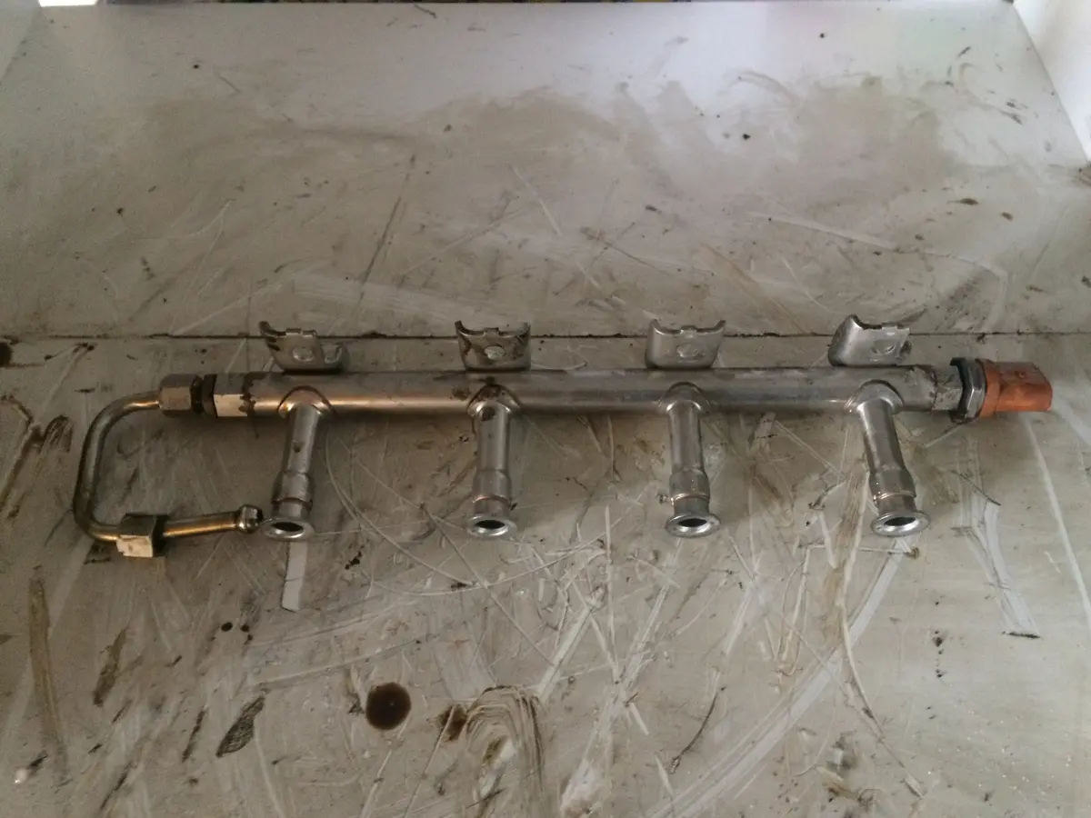 2011 Cbz Audi Volkswagen Skoda Seat 1.2 Tsi Benzinas Common Rail 03F133320c 043320152 1