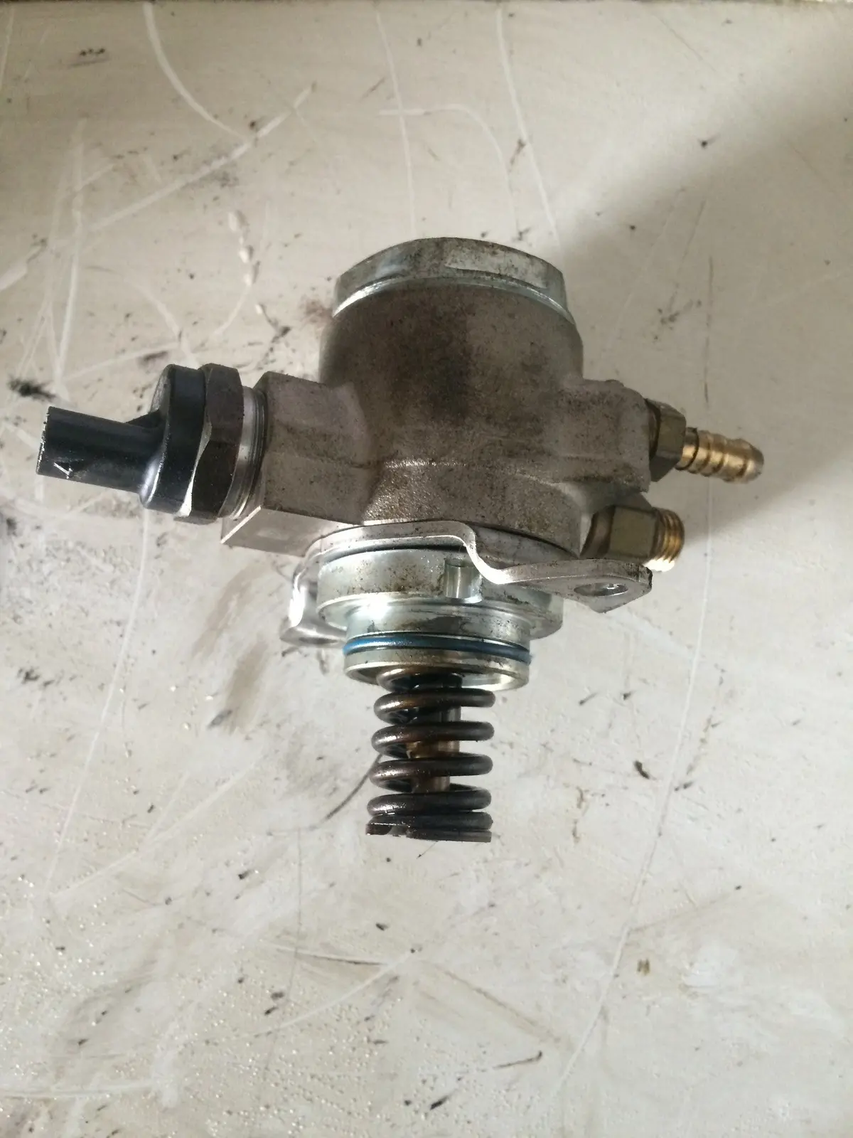2011 Cbz Audi Volkswagen Skoda Seat 1.2 Tsi Benzinas Kuro Siurblys 03C 127 026 E 1
