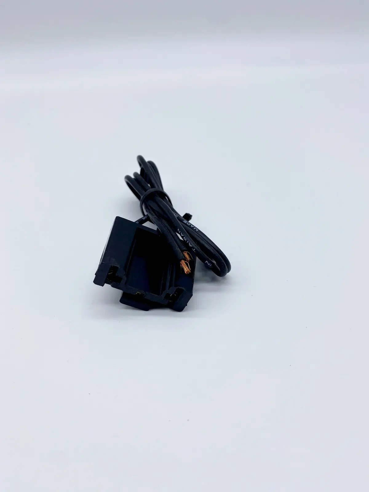 Dimmer/High Beam Switch Connector Pigtail 1