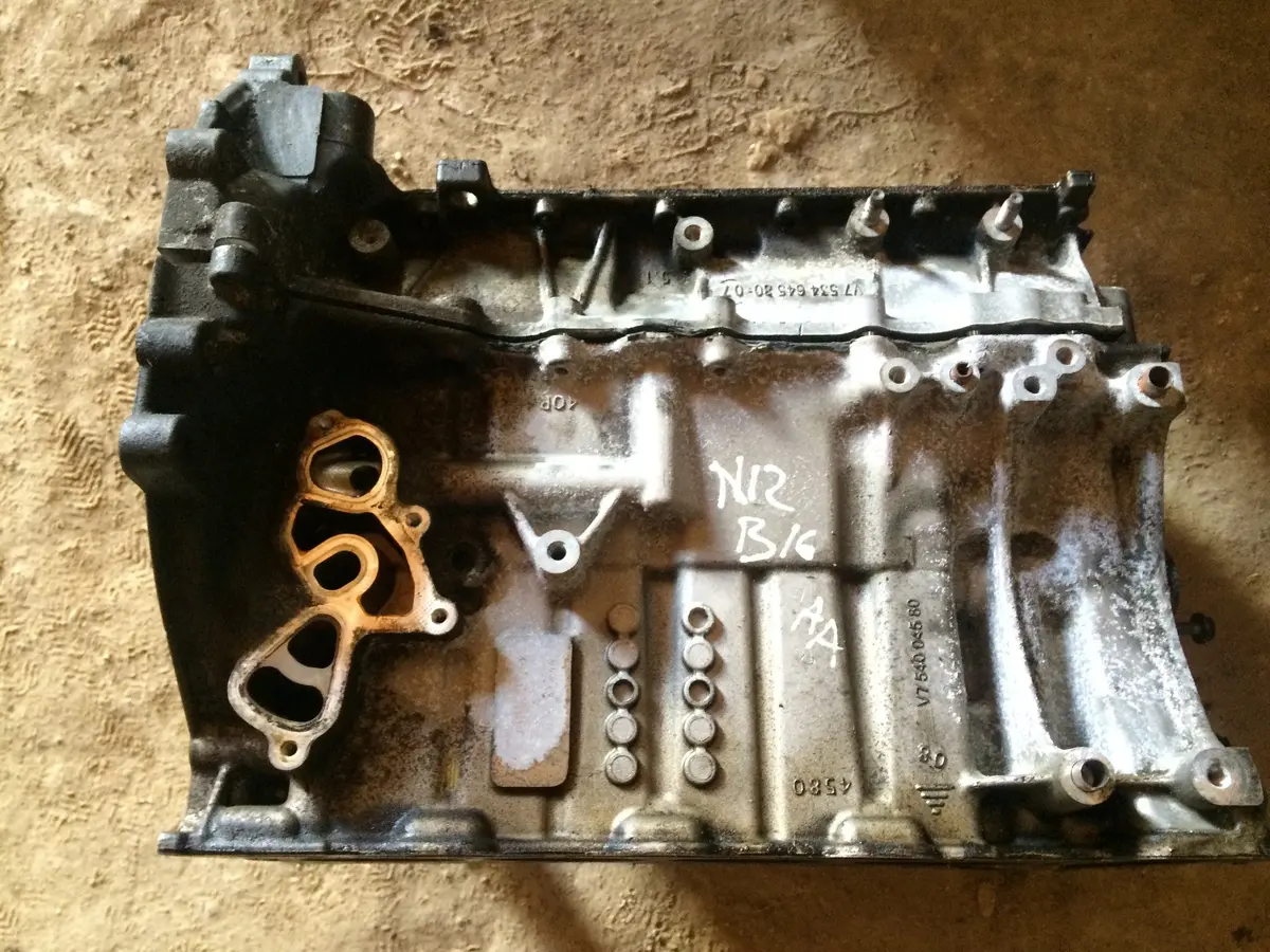 2008 N12 N12b14 8Fs Mini Peugeot Citroen 1.4 16V Petrol Engine Block V7534645 80 - 07 2