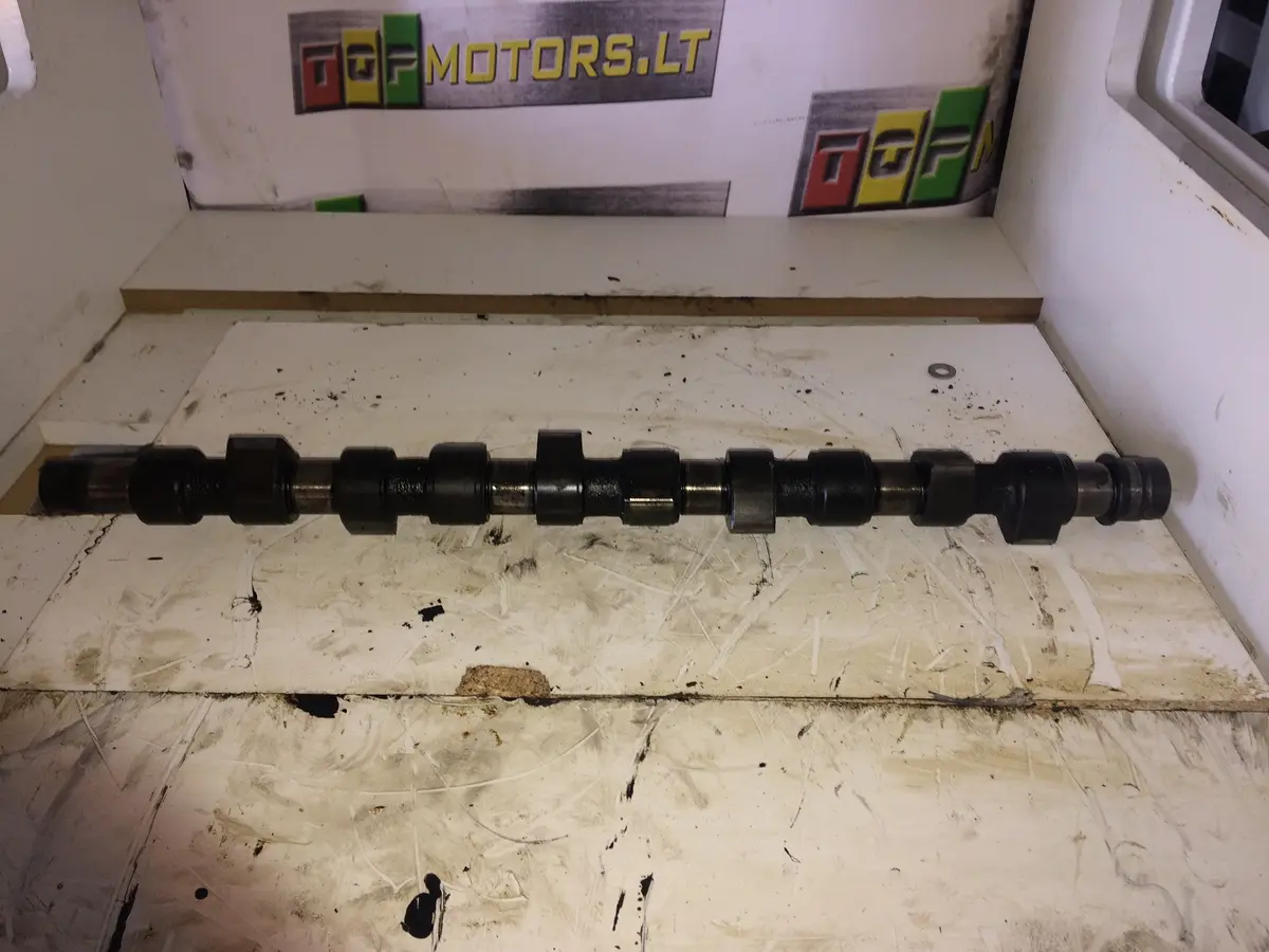 2001 Alfa Romeo Fiat Lancia 2.4 Jtd Diesel Engine Camshaft 1