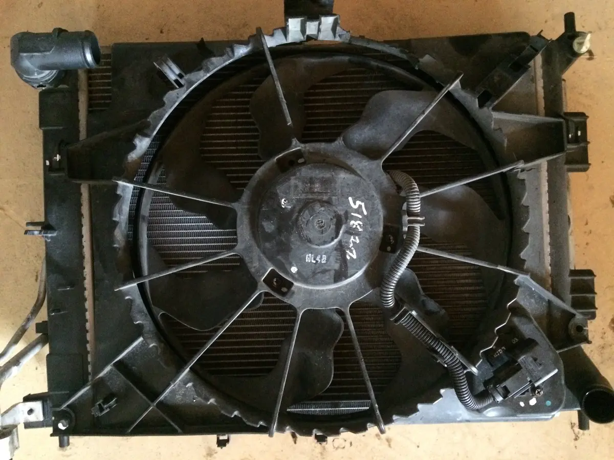 2013 D4fb Hyundai Kia 1.6 Crdi Diesel Radiator Fan And Air Con A/C Radiator 25380A5800 1