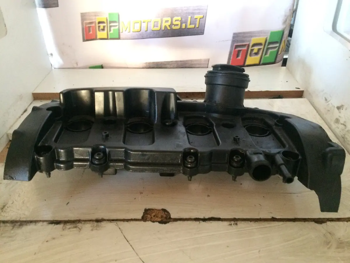 2006 Axx Audi Volkswagen Vw 2.0 Tfsi Benzinas Variklio Cilindrų Galvutės Dangtelis 1