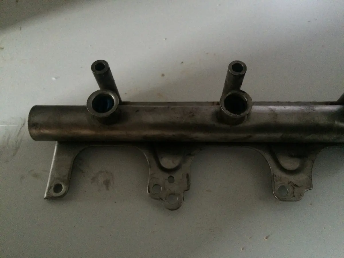 2006 Axx Audi Volkswagen Vw 2.0 Tfsi Benzinas Common Rail ( Komonreilas Magistralė ) 06F 133 317 G / 06F133317g 2