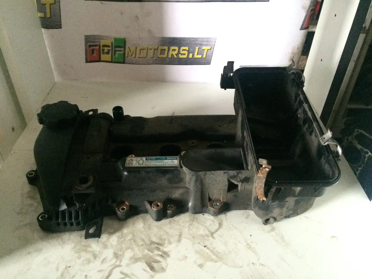2007 1Kr Toyota Peugeot Citroen 1.0 Petrol Engine Cylinder Head Cover 1