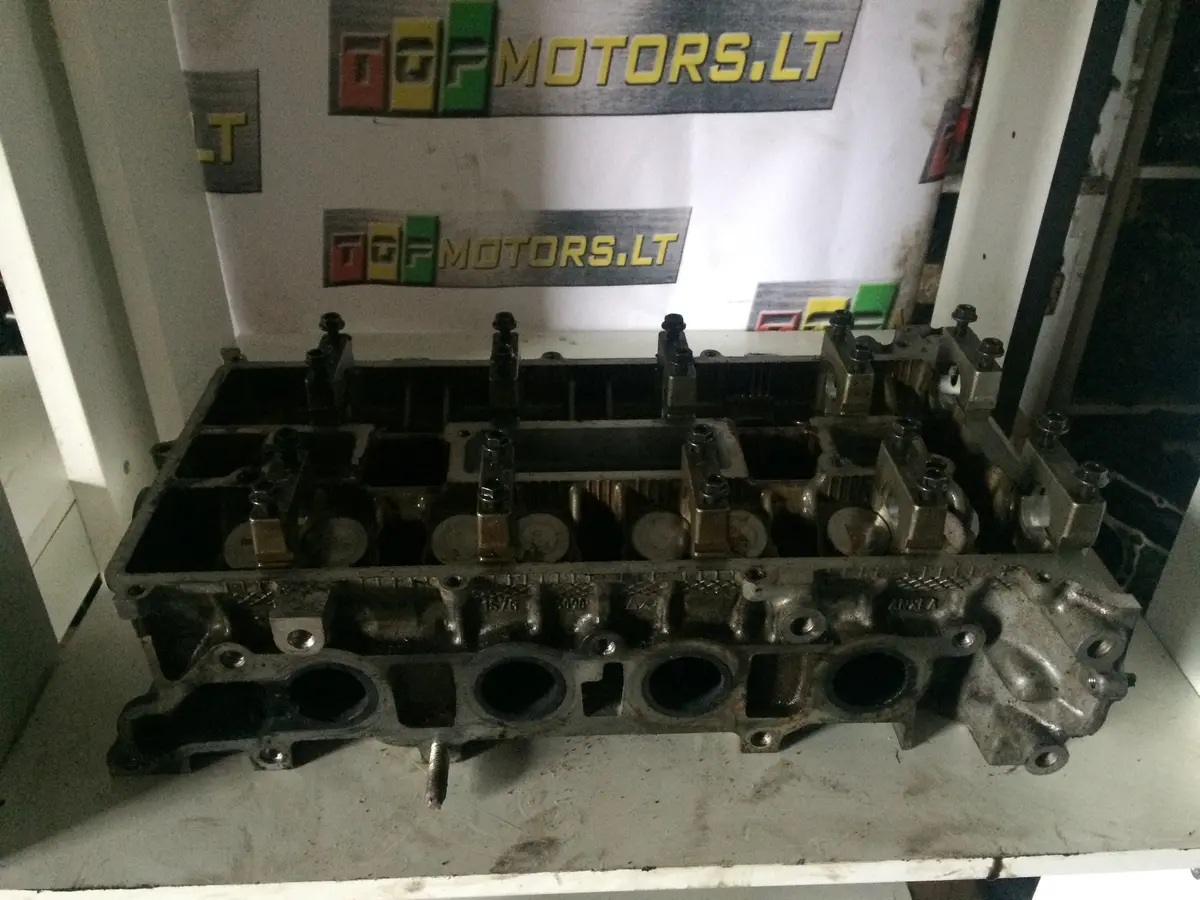 2007 Qqdb Ford 1.8 Petrol Engine Cylinder Head 1S7g-6090-Ax 1