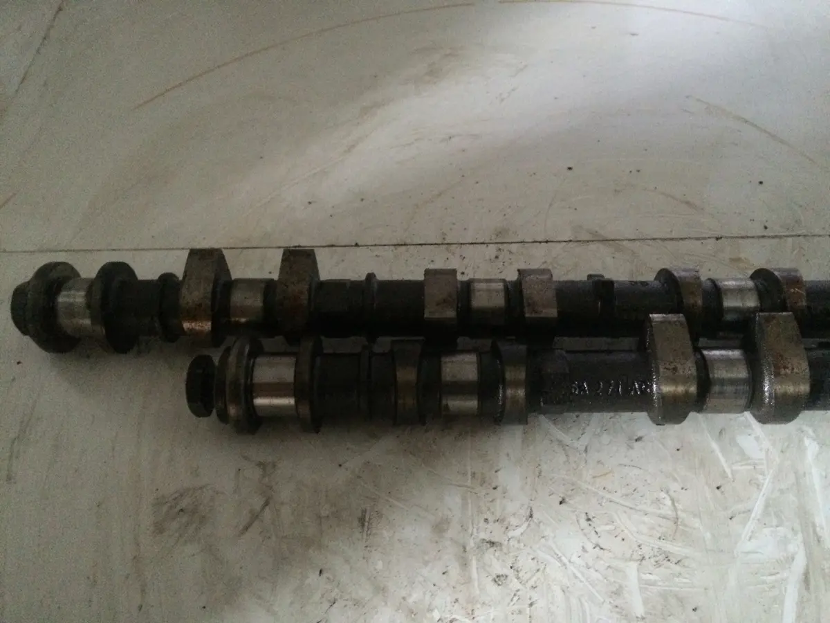 2007 Qqdb Ford 1.8 Petrol Engine Pair Of Camshaft 1S7g D04 Ha 1S7g-6A272-Bg 2