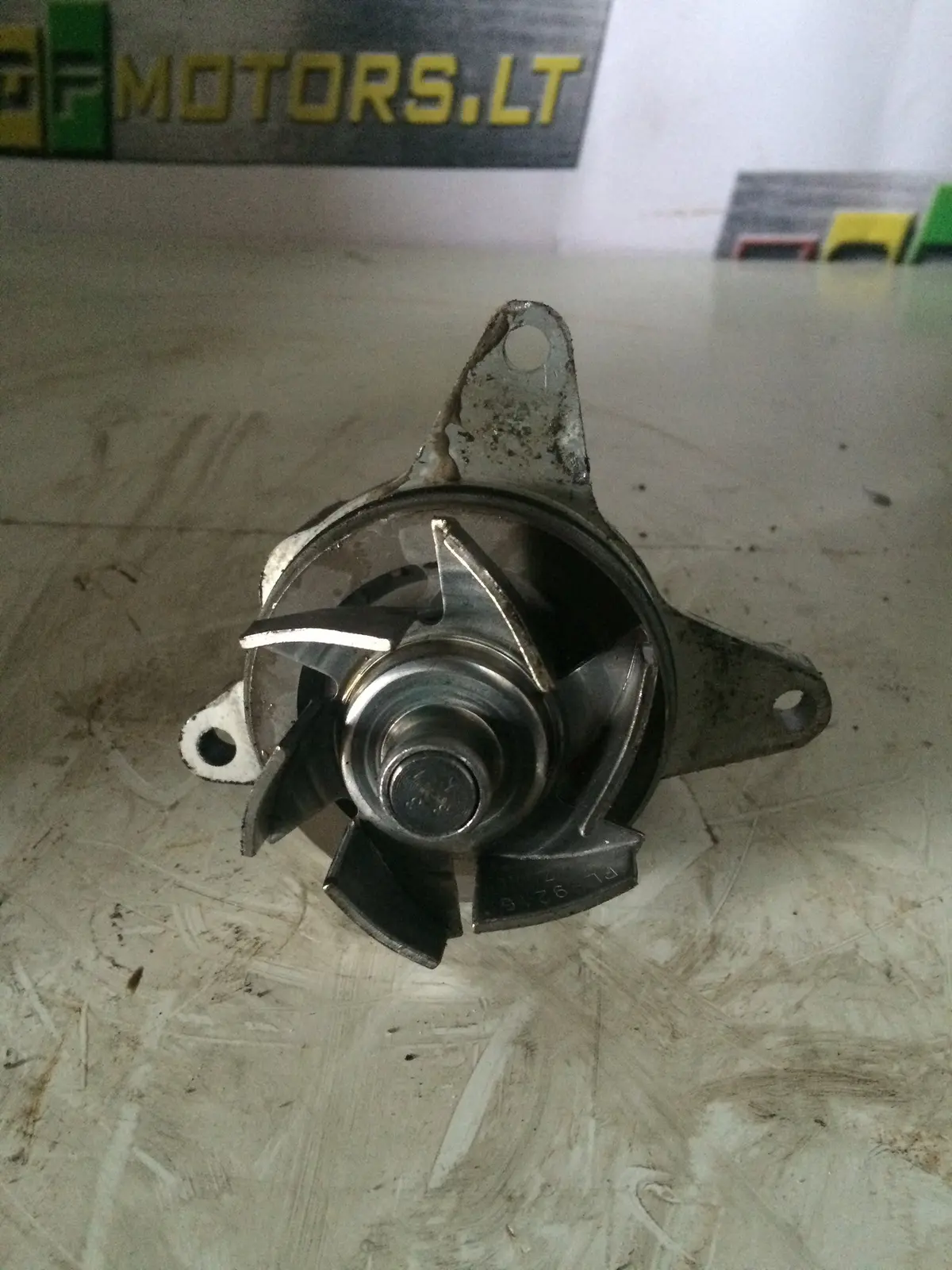 2007 Qqdb Ford 1.8 Petrol Engine Water Pump 1