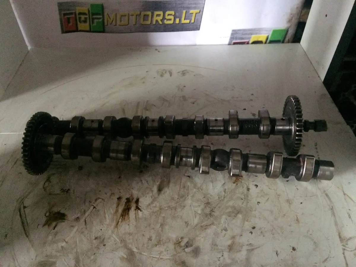 2002 611 Mercedes-Benz Mb 2.2 Cdi Diesel Engine Pair Of Camshaft 1