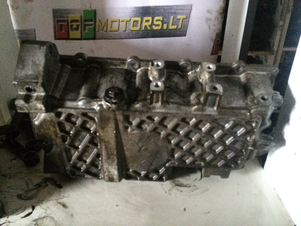 2003 W11b16 Mini 1.6 Petrol Turbo Engine Oil Sump 04777834Ab 2