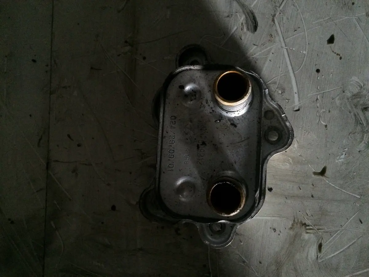 2003 W11b16 Mini 1.6 Benzinas Tepalo Aušintuvas 1142 7509212 1