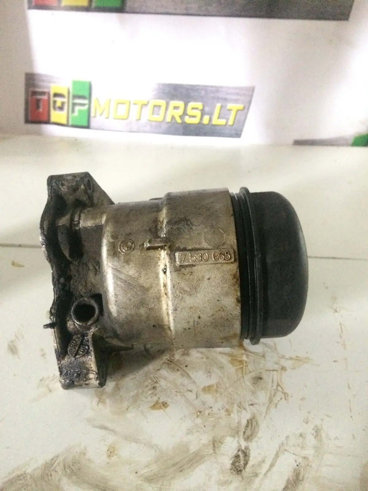 2006 N45 N45b16 A N45b16a Bmw 1.6 Petrol Engine Oil Filter Housing 7530668 1