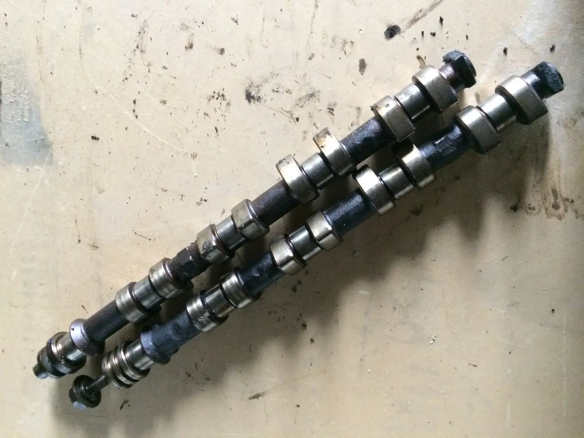 2000 448S2 M62tub44 Bmw 4.4 Petrol V8 Engine Pair Of Camshaft 1