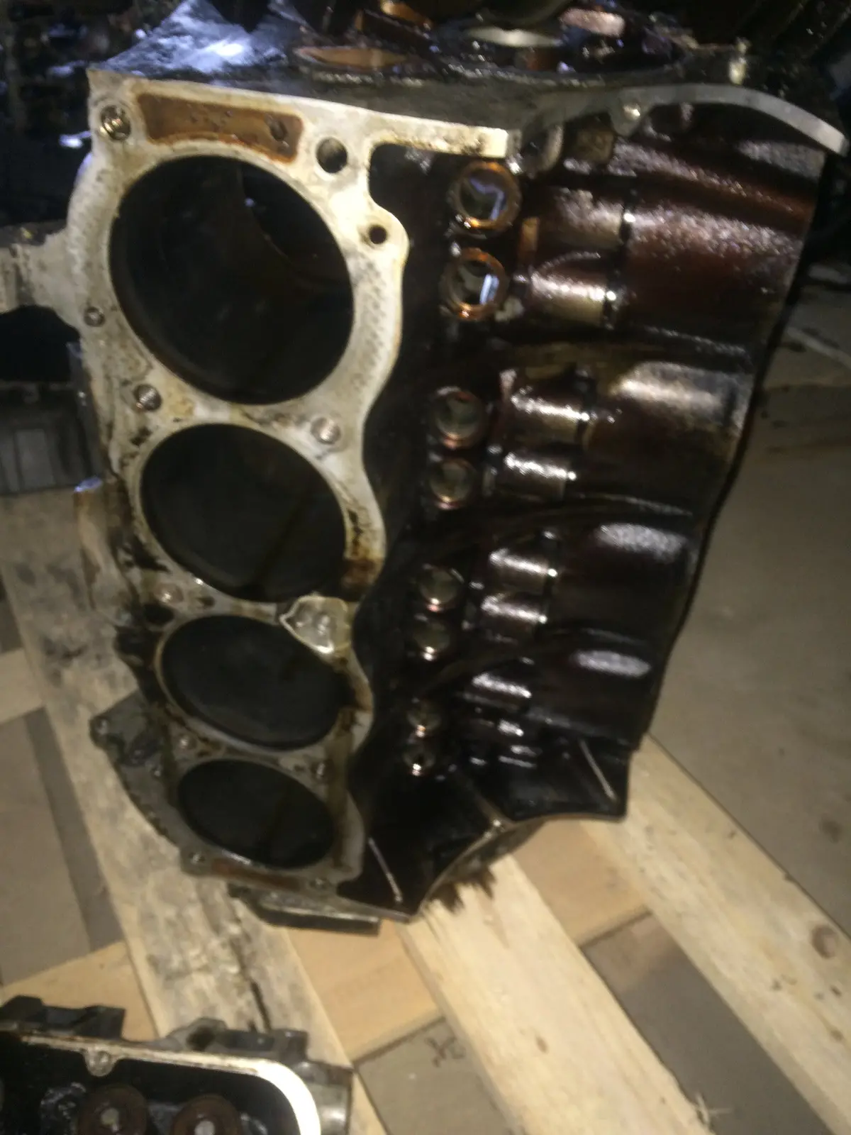 1999 Land Rover 4.0 V8 Petrol Engine Block 1