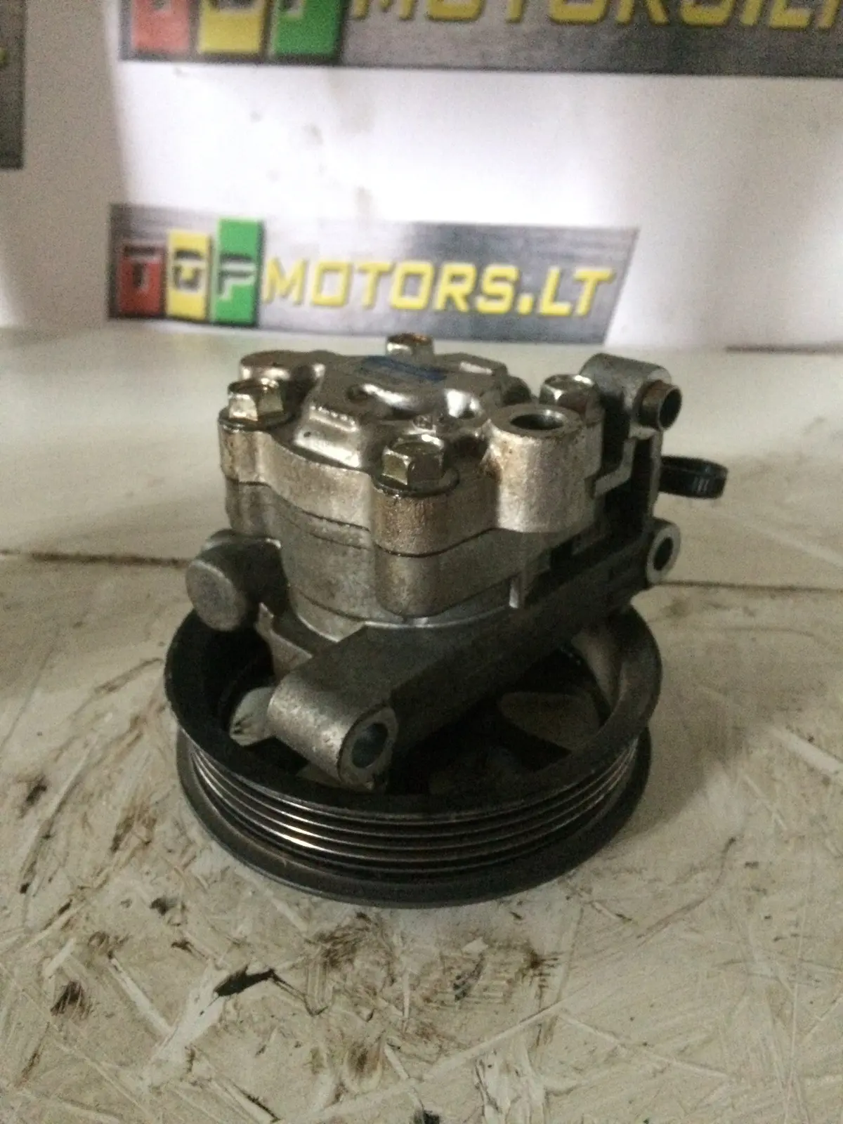 2006 L8 Mazda 1.8 Benzinas Variklio Vairo Stiprintuvo Siurblys 86161102 1