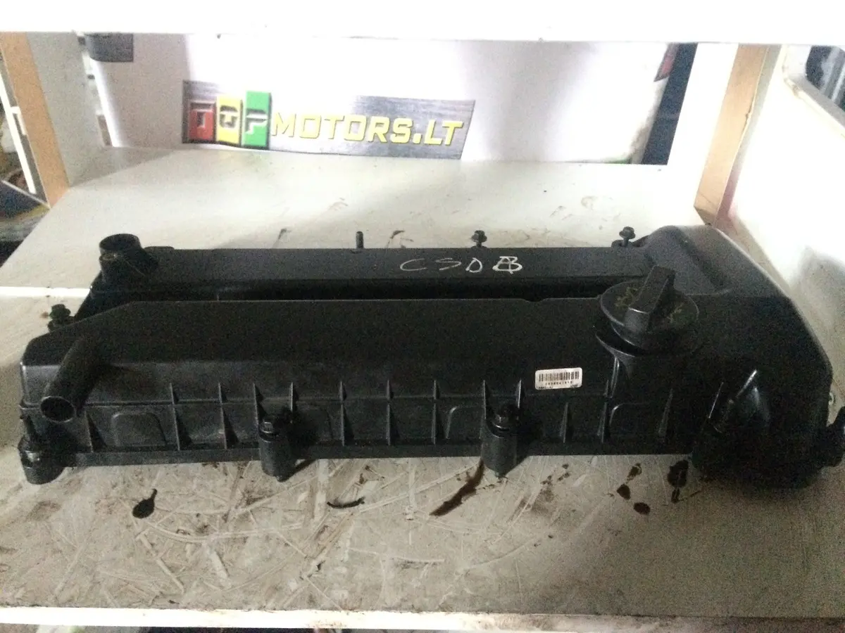 2004 Csdb Ford 1.8 16V Petrol Engine Cylinder Head Cover 4M5g-6K272-Hd 1