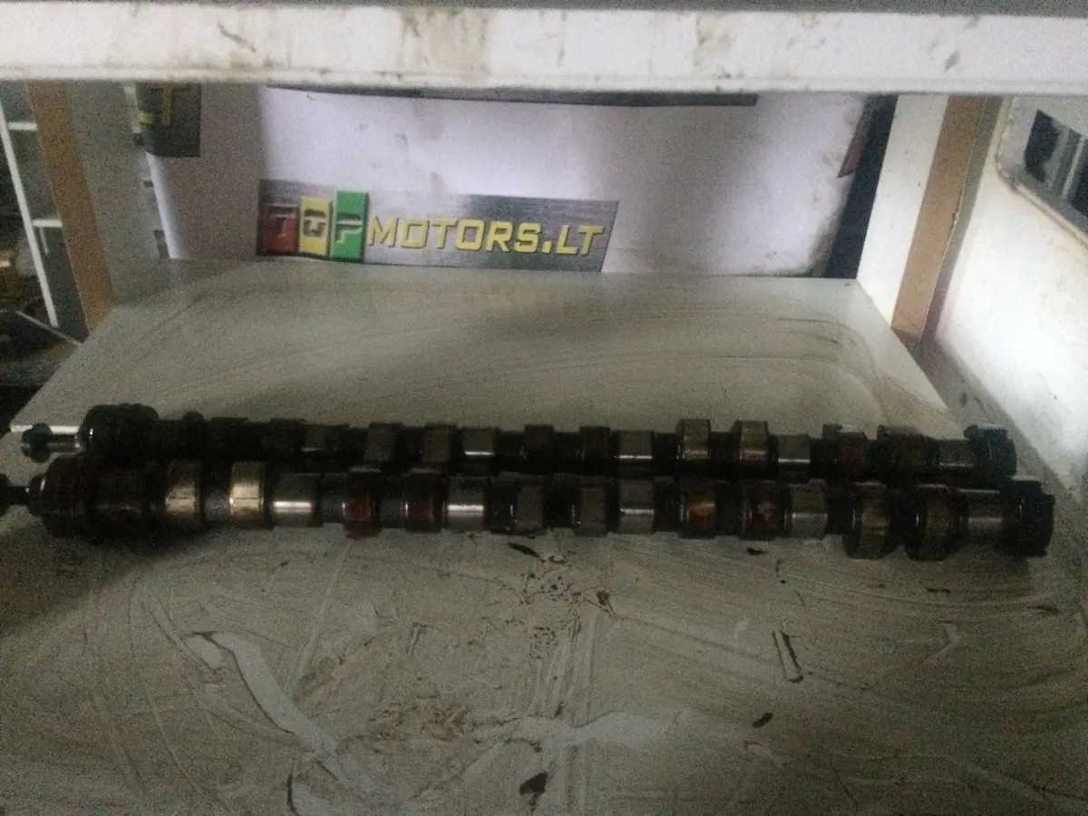2008 Huwa Ford 2.5 Petrol Turbo Engine Pair Of Camshaft 1
