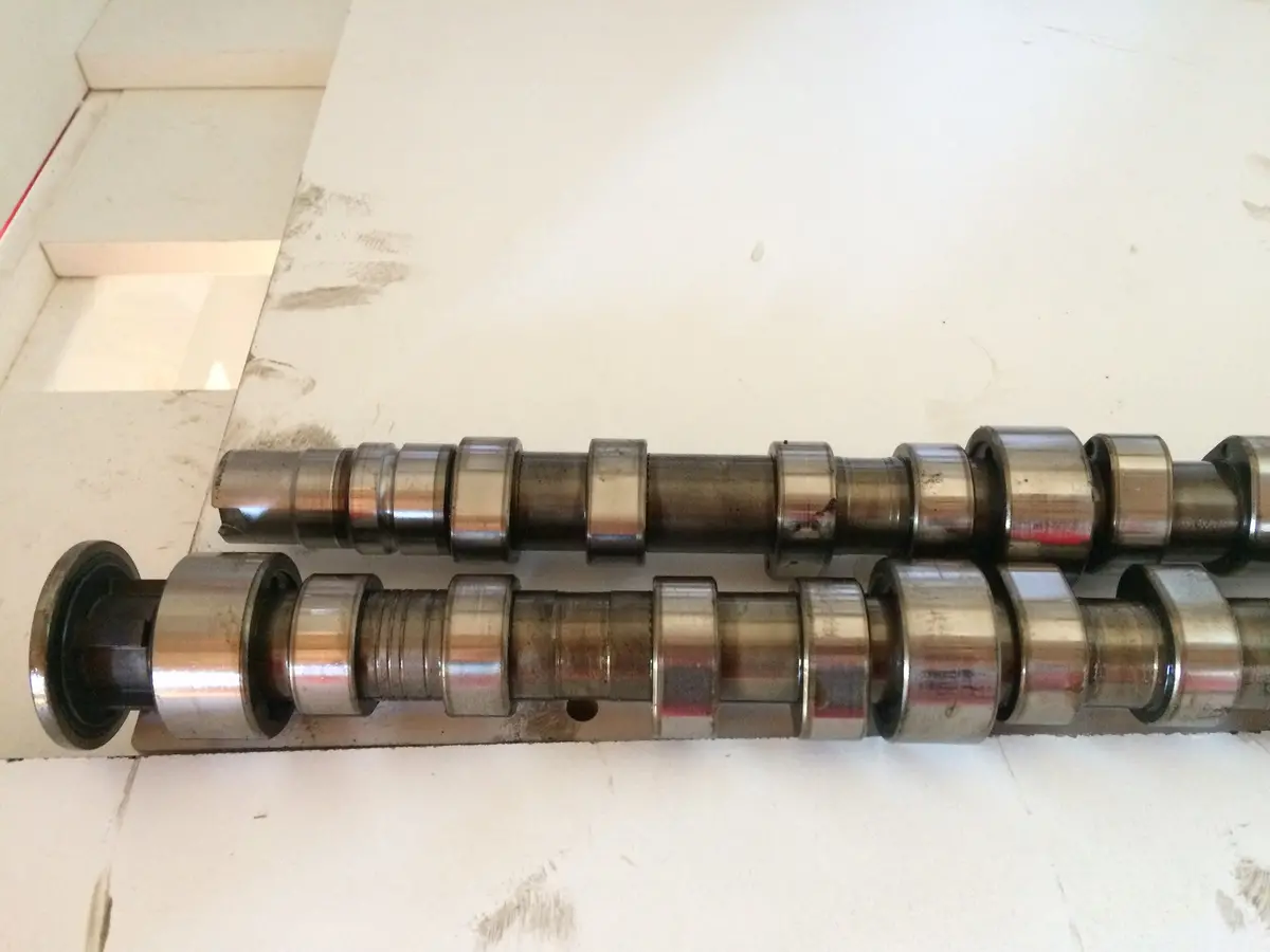 2002 Bky Volkswagen Skoda Seat 1.4 Petrol Engine Pair Of Camshaft 2