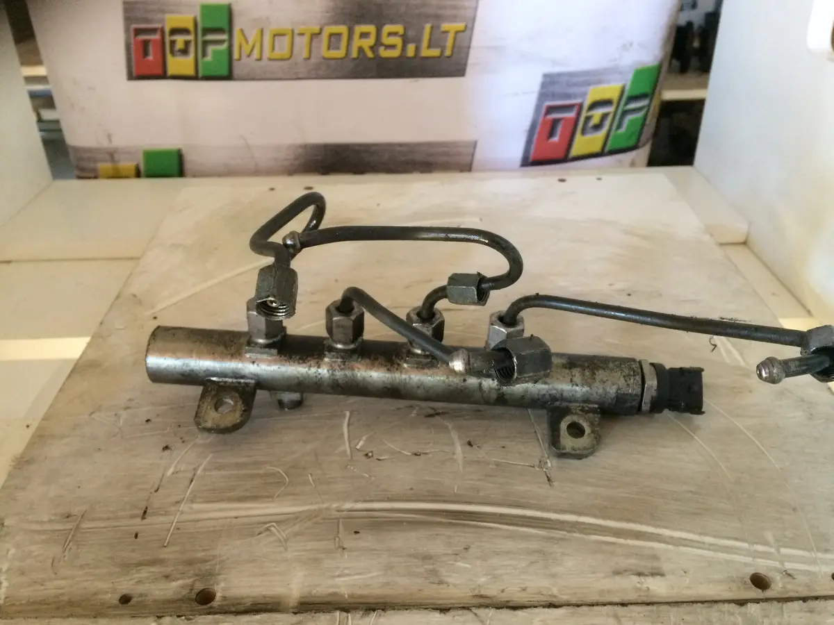2005 Z19dth Opel 1.9 Cdti Diesel Engine Common Rail 0445214122 55197572 1