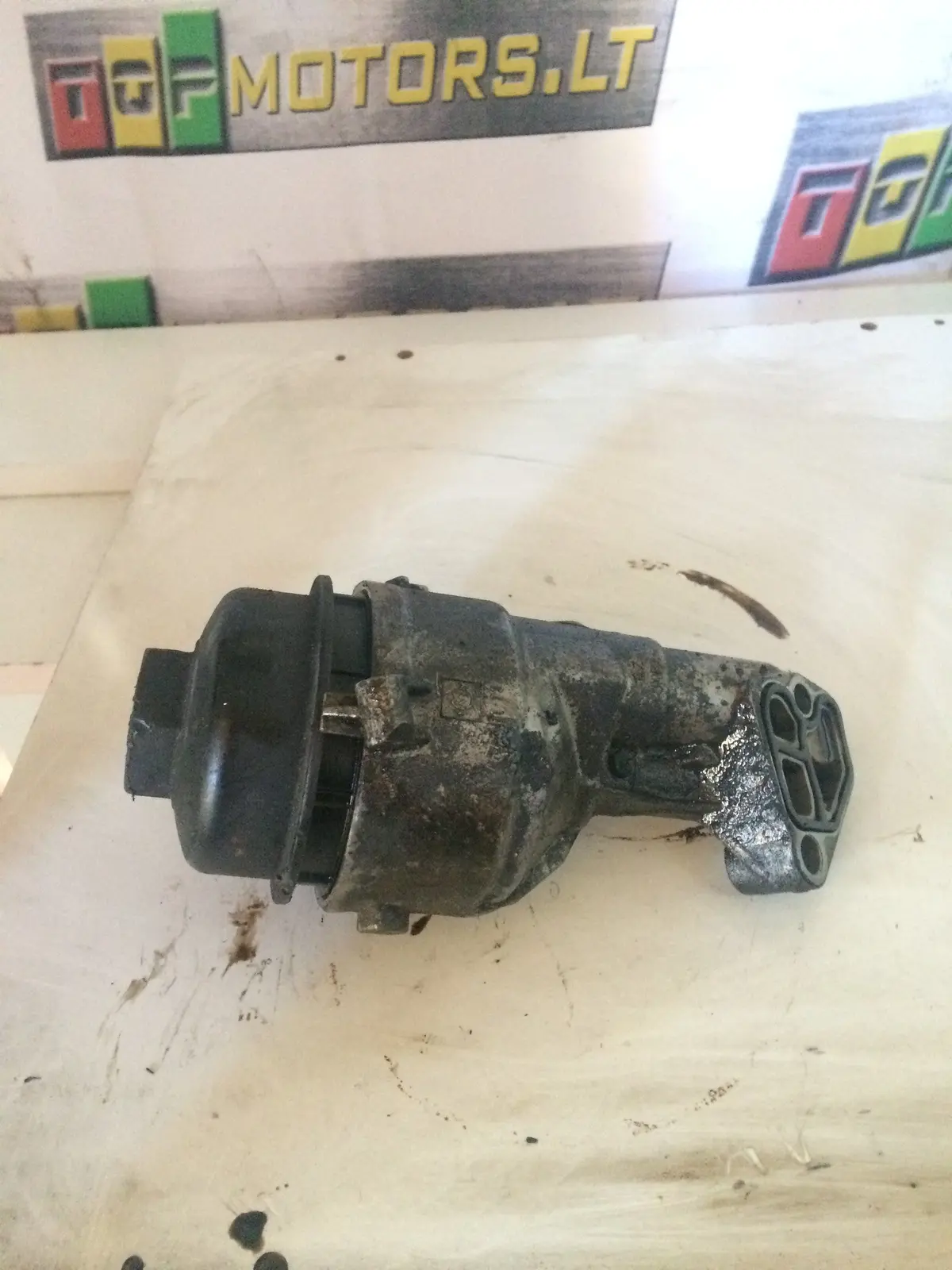 2003 Azq Volkswagen Skoda Seat 1.2 Petrol Engine Oil Filter Housing 03D115103d 1