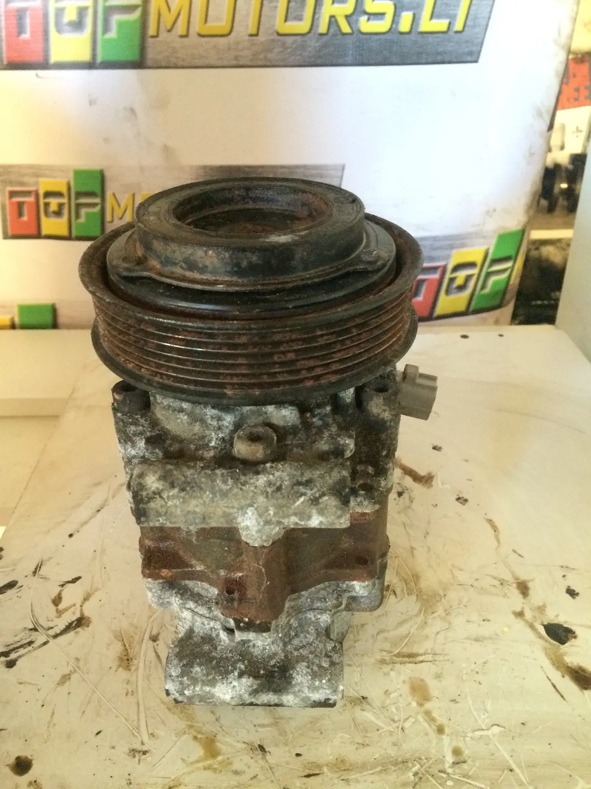 2001 Ez30 H6 Subaru 3.0 Petrol Engine Ac Conditioning Pump 442500-4600 2