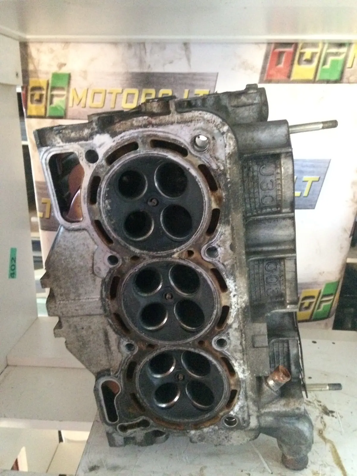 2001 Ez30 H6 Subaru 3.0 Petrol Engine Cylinder Head 1