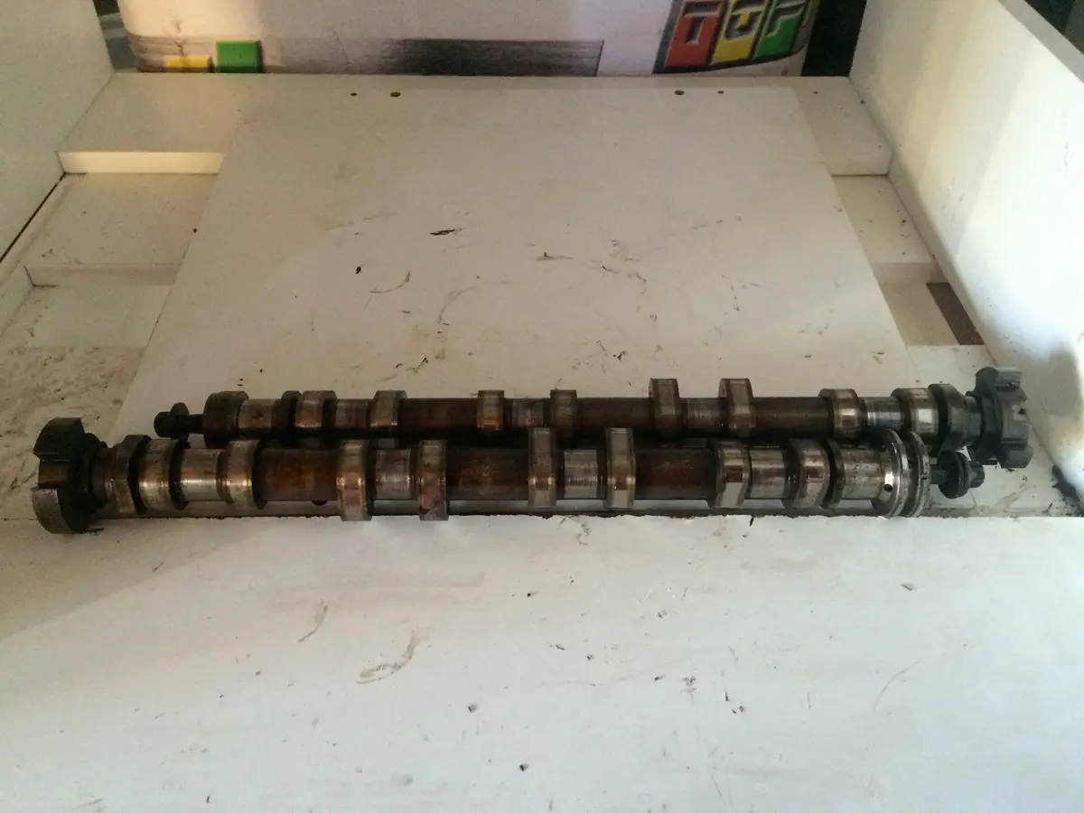 2008 N14 N14b16 5Fx  Mini 1.6 Petrol Turbo Engine Pair Of Camshaft 1