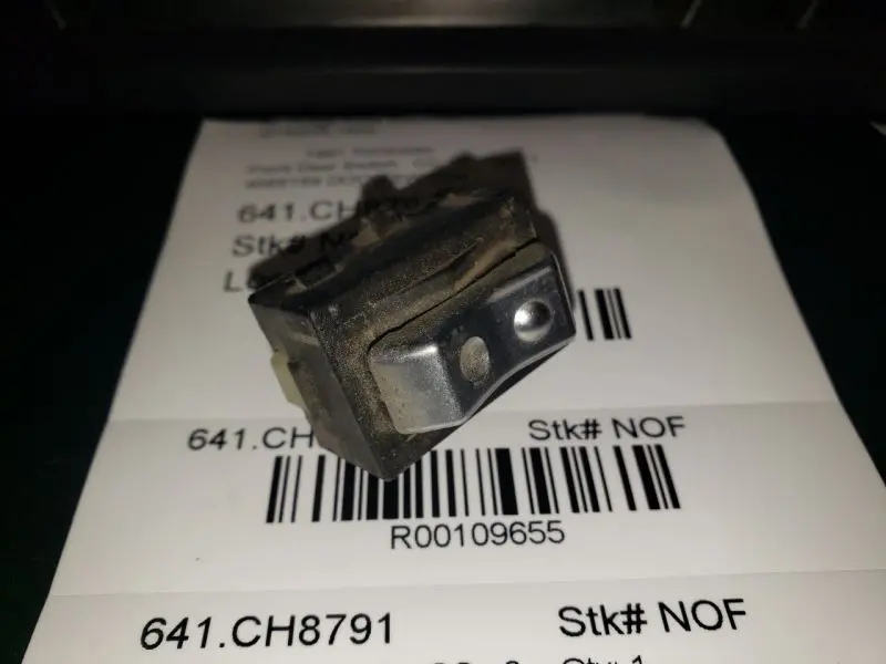 1991 Dodge Ram 350 Passenger Door Winddow Switch. Part Number 4565159 1