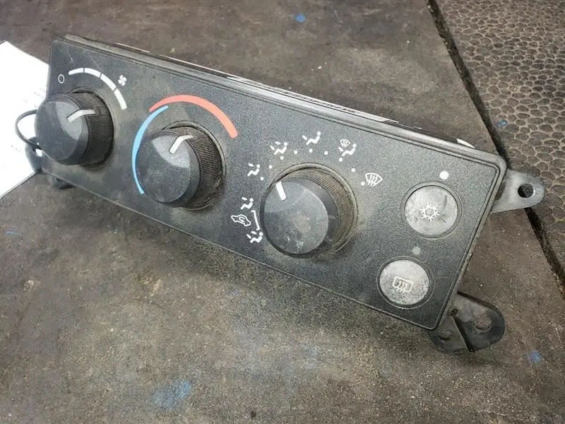 2007 Dodge Ram1500 Ac Heater Temp Controls. Part Number 55056755Ab 2