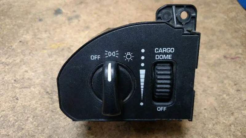2000 Dodge Ram2500 Headlamp Switch (No Fog Lamps) 1
