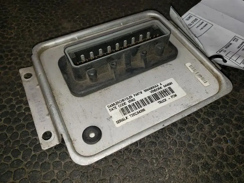 2003 Dodge Ram1500 Front Control Module (Fcm). Part Number 56049681Aa 1