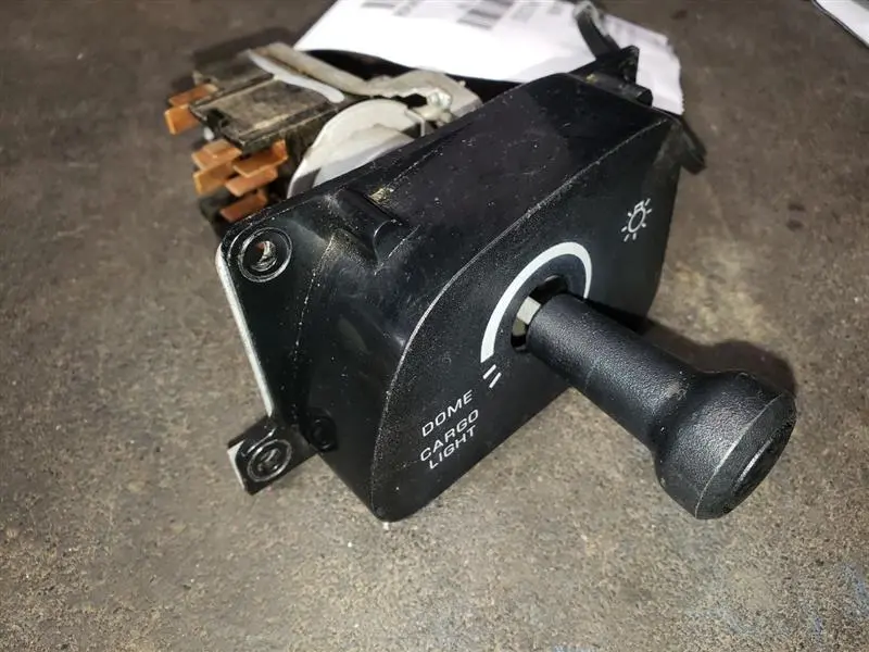1997 Dodge Ram1500 Headlamp Switch.Part Number 56021895Aa 1