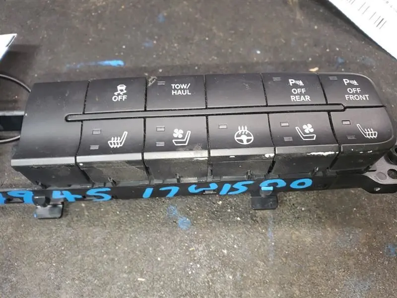 2017 Ram1500 Dash Switch Bank. Part Number 68247636Aa 1