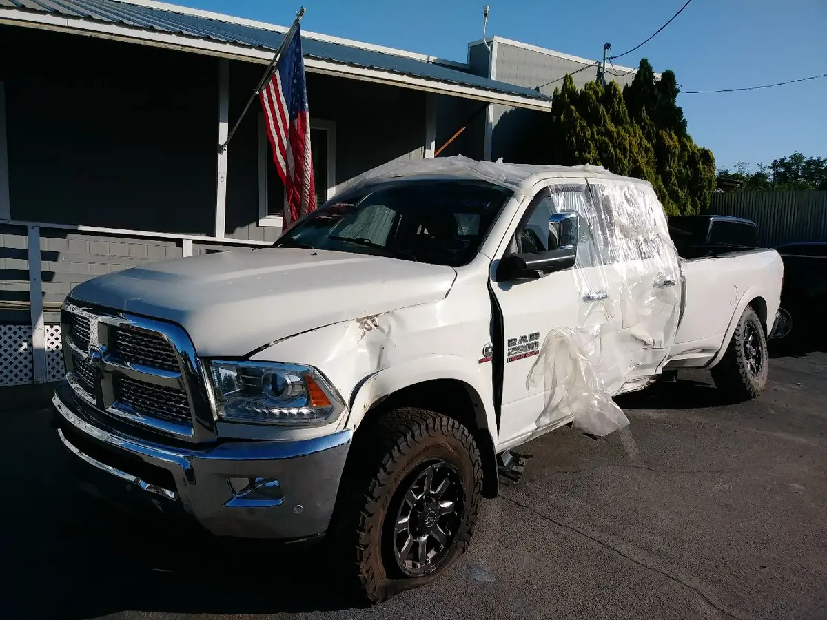 2018 Ram 2500 Diesel Power Distribution Center (Pdc). Part Number 68322377Ab 2