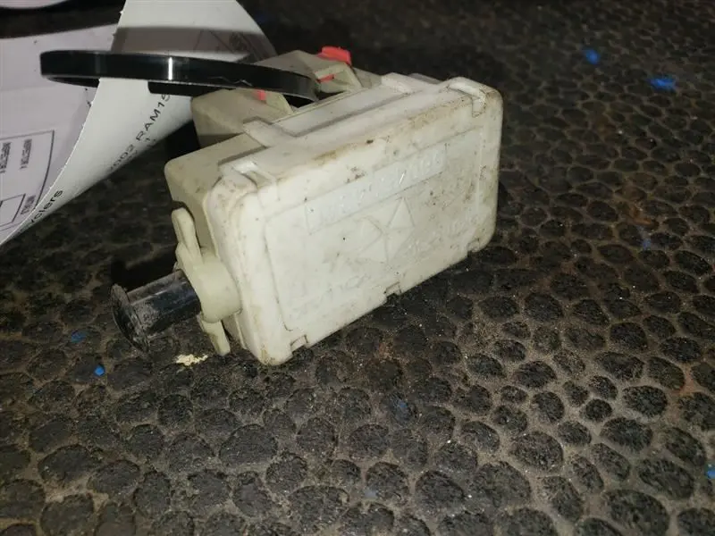 2002 Dodge Ram 1500 Stop Lamp Switch. Part Number 56045043Ae 1
