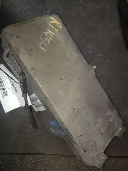 2008 Dodge Ram1500 Totally Intergrated Power Module (Tipm). Part Number 68028002 1