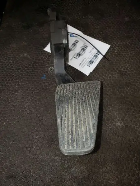 2012 Ram4500 Accelerator Pedal With Tps. Part Number 68043161Ab 2