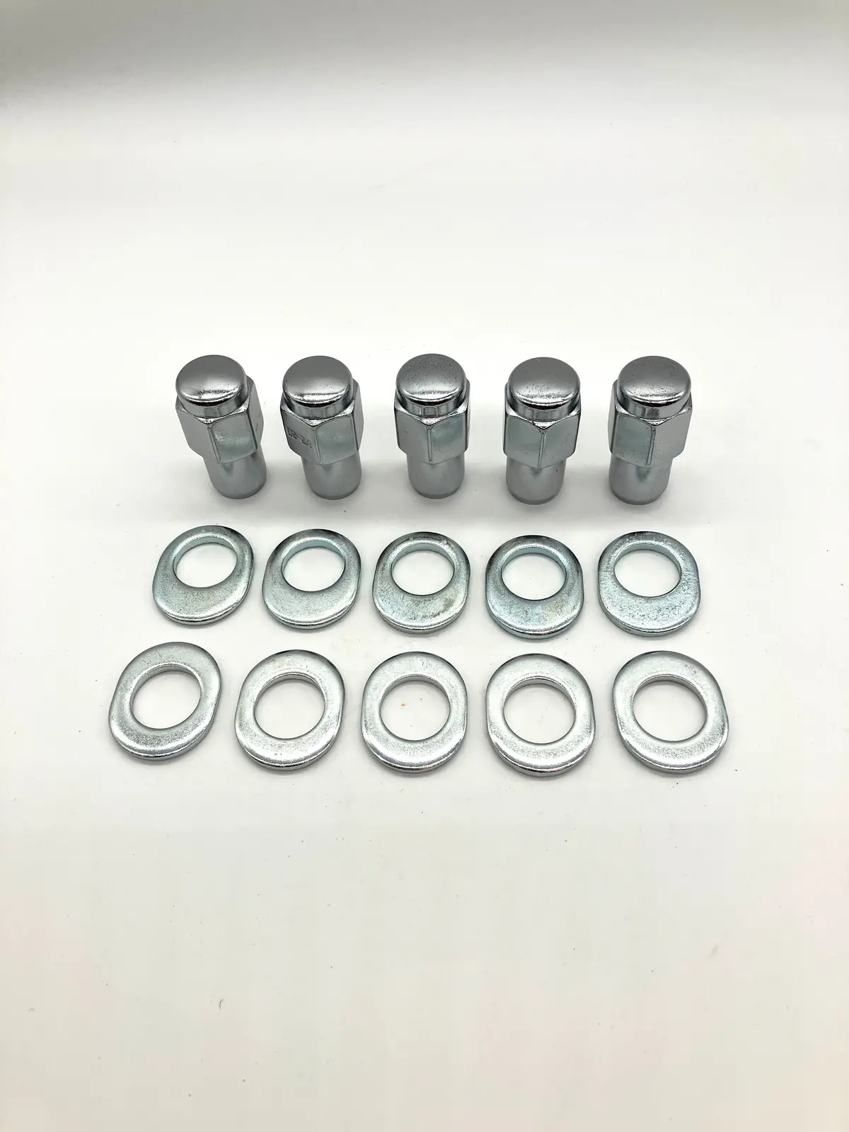 Lug Nuts 1/2" Std Mag. Chrome Right Hand Thread - 5Pc 1