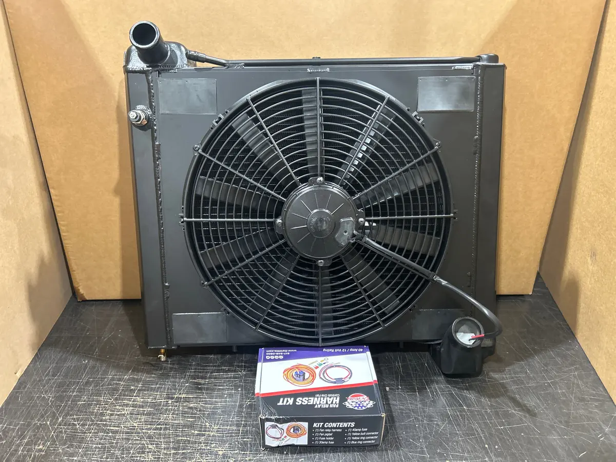 1961-1962 Corvette Radiator - 32-4239061M 1