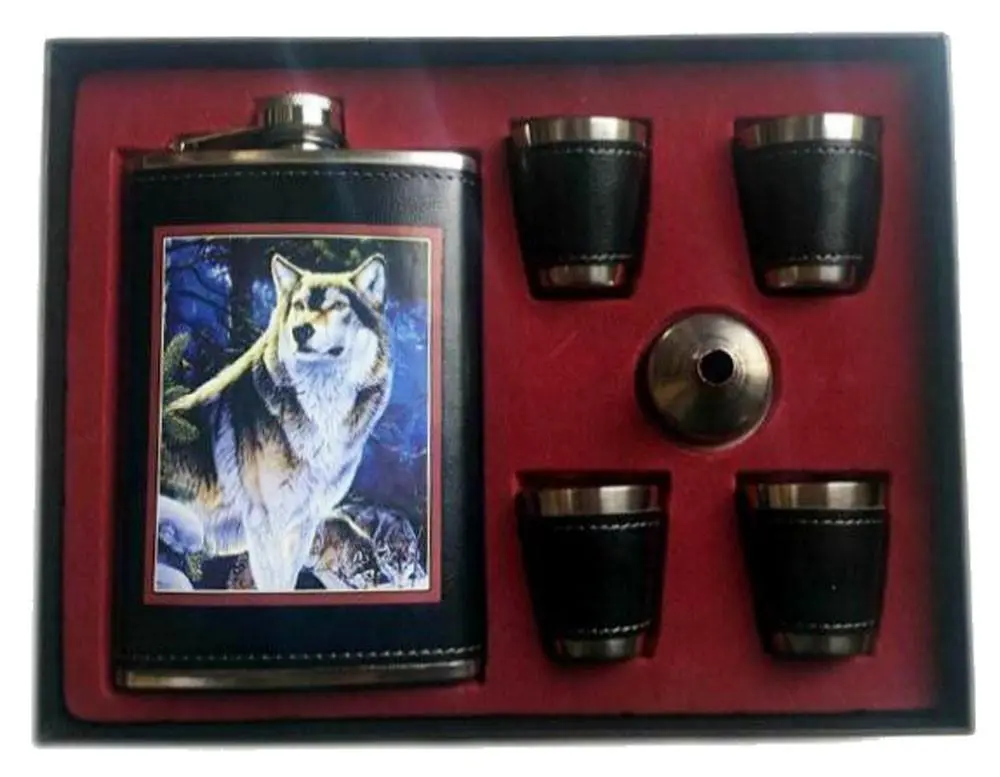 New Wolf Flask Set W Four Shot Glasses & Funnel 1