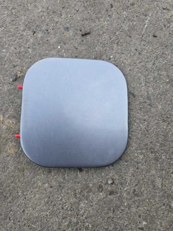 1991 Dodge Ram 250 Silver Fuel Filler Door 1