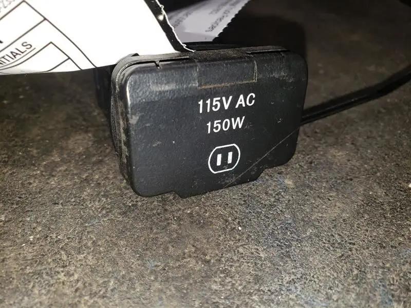 2011 Dodge Ram5500 Dash Mounted Power Port. Part Number 05082095Ab 1